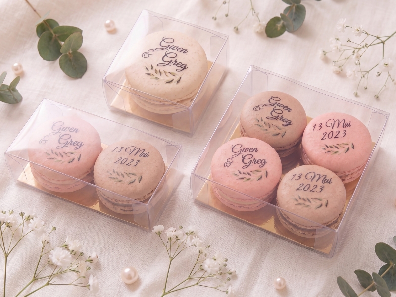Boîtes de macarons personnalisées cadeaux invités mariage